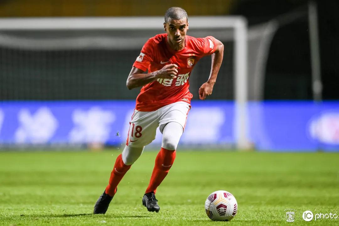 ملخص مباراة باريس سان جيرمان وبروسيا دورتموند اليوم